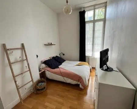 Le Triangle D'Or Champagne Apartment *